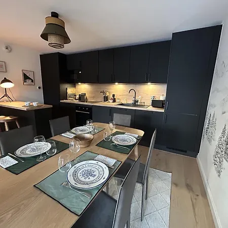 De Standing 2 Chambres, Wi-fi, Animaux Admis, Parking *